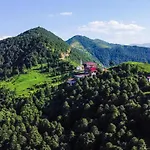 Апартаменти Avulot Mountain
