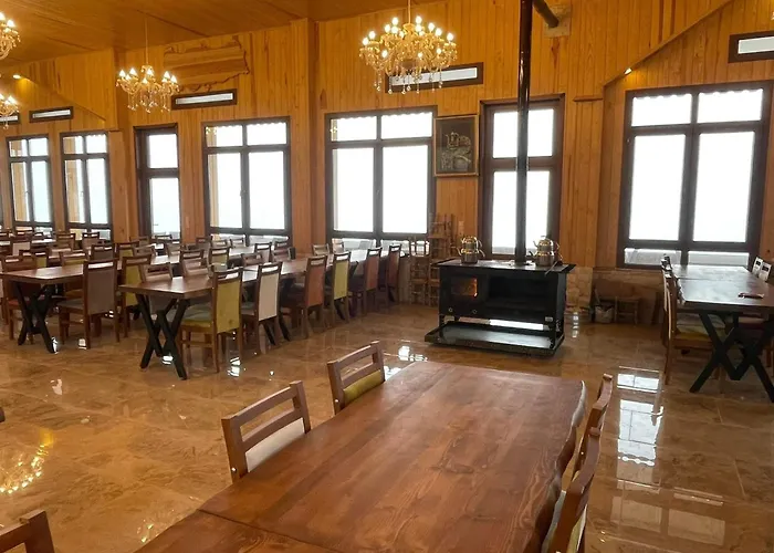 Avulot Mountain شقة